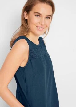 Robe Longue Avec Lin Majoritaire, Motif Ajouré Au Décolleté Et Fentes Latérales -Venus Mode Winkel 20073792 GFUe1xBG