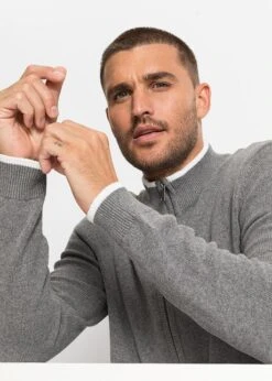 Gilet En Maille à Col Montant En Matière Recyclée 14 Gilet En Maille à Col Montant En Matière Recyclée -Venus Mode Winkel 22141688 XxzhU3MC