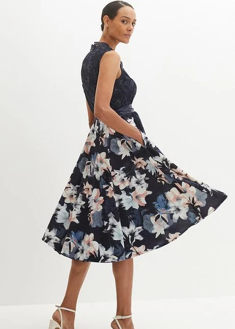 Dirndl Avec Broderie Et Jupe En Velours (Ens. 2 Pces.) 5 Dirndl Avec Broderie Et Jupe En Velours (Ens. 2 Pces.) - Afbeelding 3