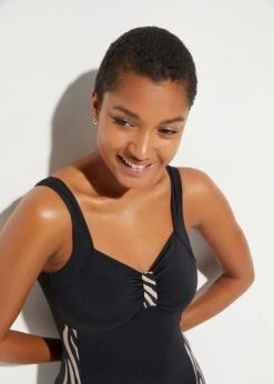 Maillot 1 Pièce Shorty En Polyamide Recyclé 14 Maillot 1 Pièce Shorty En Polyamide Recyclé -Venus Mode Winkel 23201074 8UPxQul9