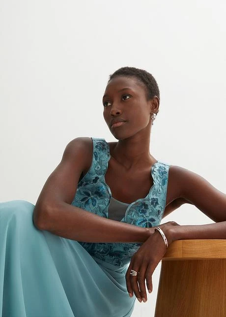 Robe En Crêpe Avec Sequins Brodées 7 Robe En Crêpe Avec Sequins Brodées - Afbeelding 5