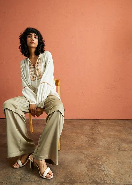 Rainbow Blouse En Viscose Texturée Avec Broderies 6 Rainbow Blouse En Viscose Texturée Avec Broderies - Afbeelding 4